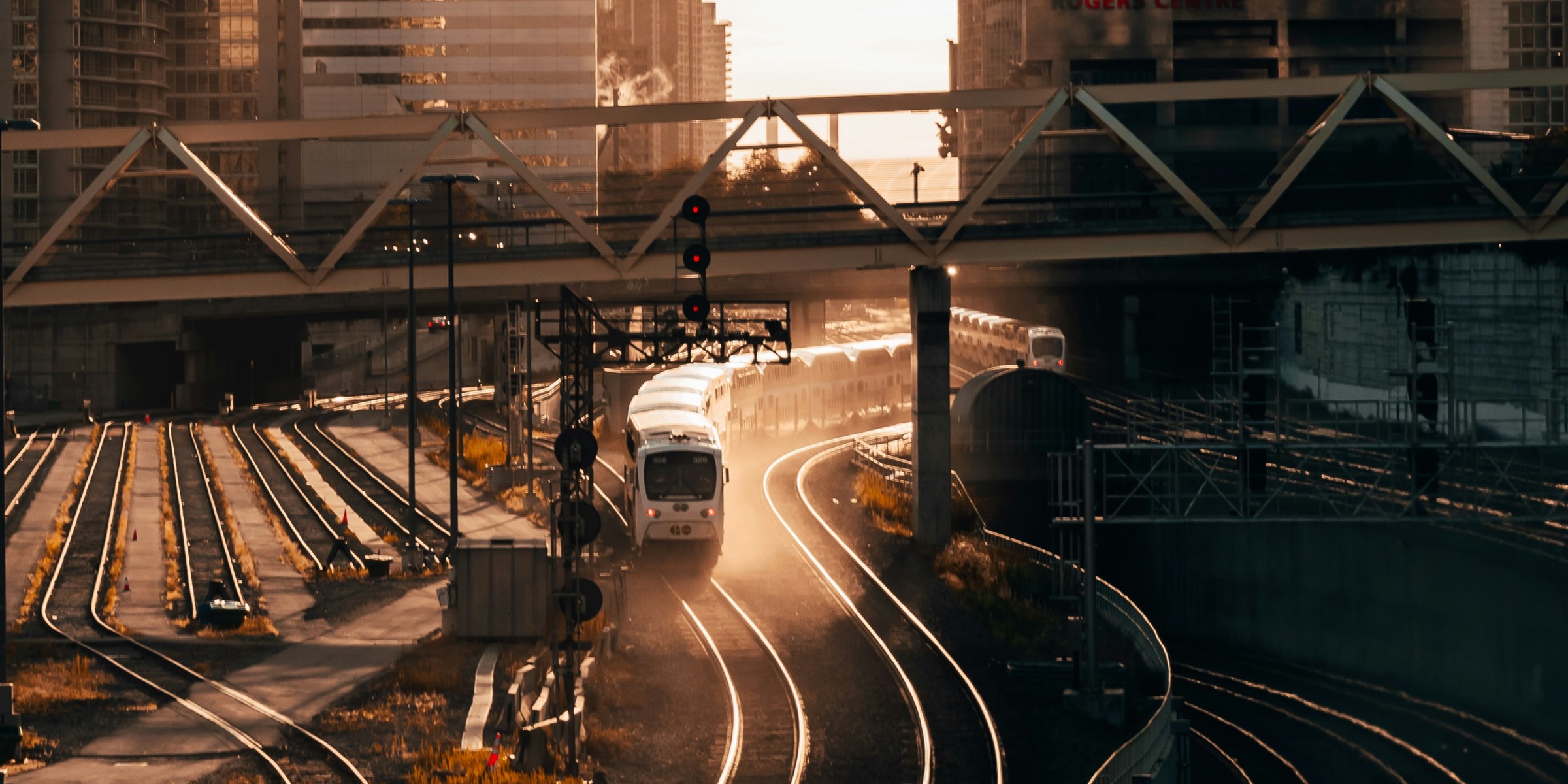 Cover image for Toronto isn't as car-oriented as you might think